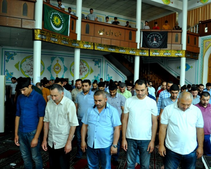 İmam Əli (ə) məscidində Ramazan ayının son Cümə namazı qılındı