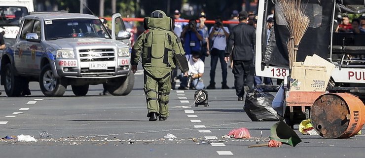 Bomba partladı: Filippin prezidentinin 7 mühafizəçisi yaralandı