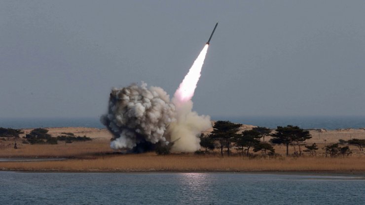 Şimali Koreya növbəti ballistik raket sınağı keçirdi