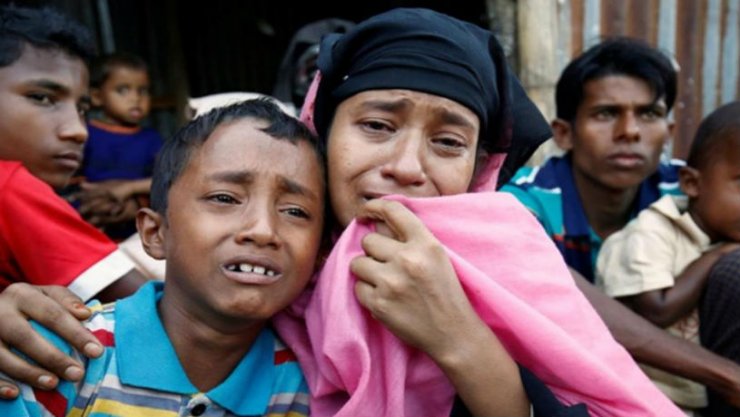 HRW: “Myanmada 40 müsəlman kəndi yandırılıb”