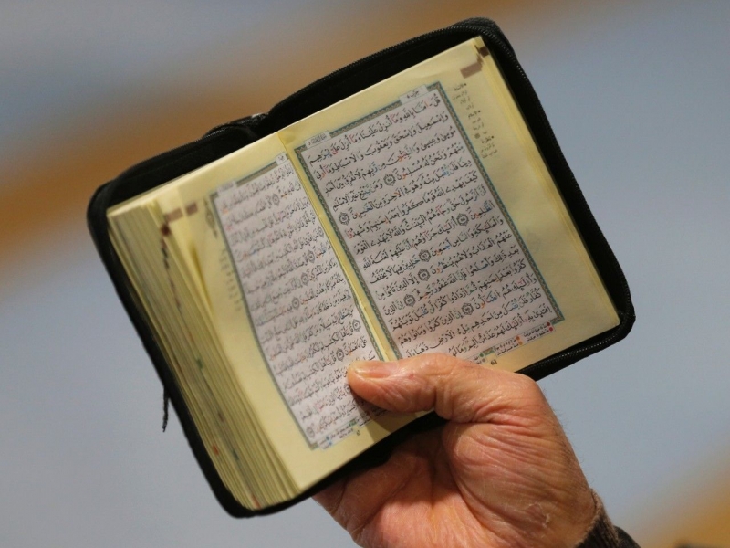 Fransadan həyasız bəyanat: “Qurandan yəhudi əleyhinə ayələr çıxarılsın!”