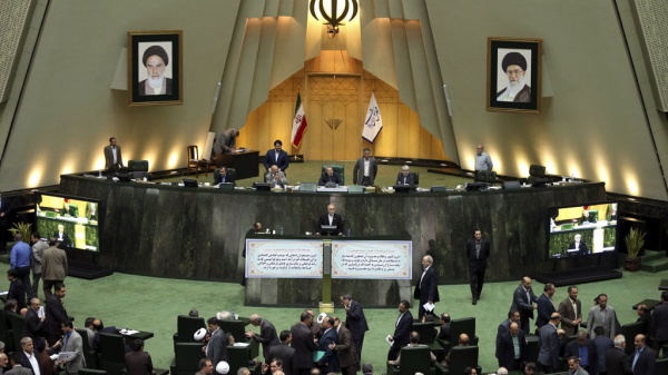 İran parlamenti ABŞ qüvvələrini rəsmən terror təşkilatı elan etdi