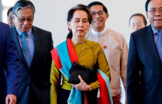 Myanmar lideri müsəlmanları qətliam etdiyinə görə beynəlxalq məhkəməyə çıxarılır 