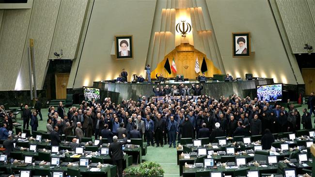 İran parlamenti “Ağır intiqam” planını təsdiqlədi