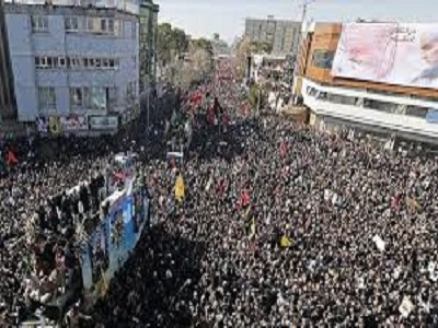 İran rəsmisi: “25 milyon iranlı şəhid Süleymaninin dəfn mərasimində iştirak etdi”