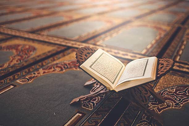 İtaliyada epidemiyadan qurtulmaq üçün Quran oxuduldu