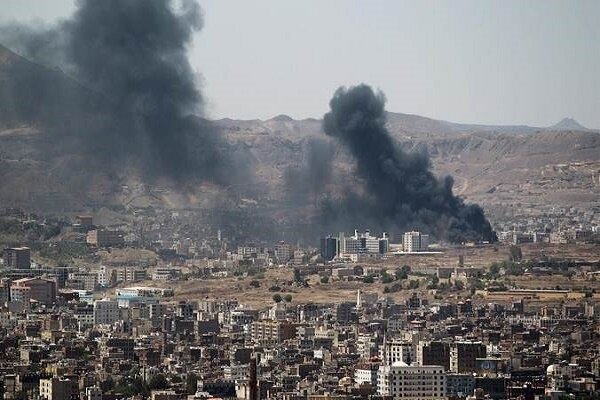 Səudiyyə rejimi Yəmənin şimalına güclü bomba zərbələri endirdi
