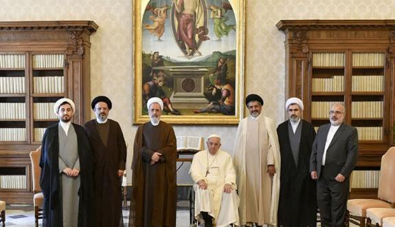 Papa Fransisk: İran dünyada dini sistemə malik yeganə ölkədir