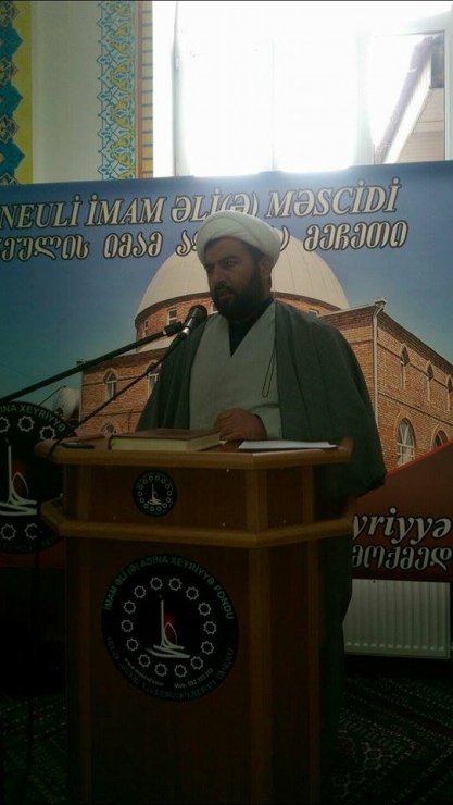 İmam Əli (ə) məscidində Cümə namazı. (FOTO)