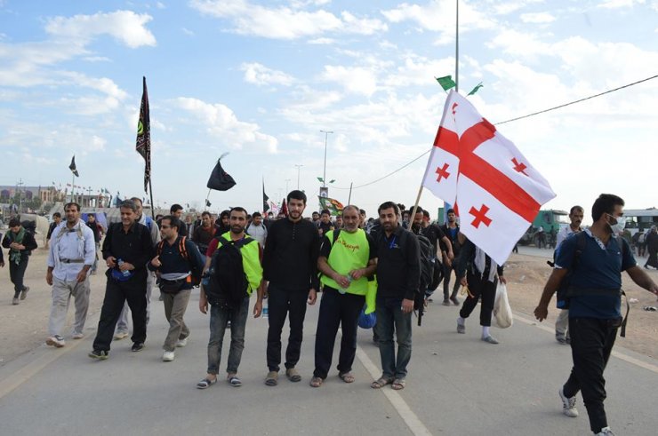 Gürcüstandan Ərbəin səfərində olan dindarlar vətənlərinə qayıtdı. (FOTO) Gürcüstandan Ərbəin səfərində olan dindarlar vətənlərinə qayıtdı. (FOTO)