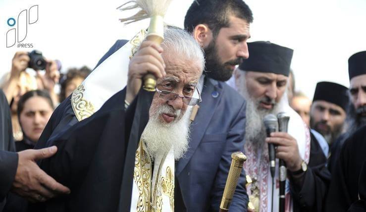 Gürcüstanın Patriarxı 2-ci İlia: Ata və anaya hörmət edin ki, ömrünüz uzun olsun