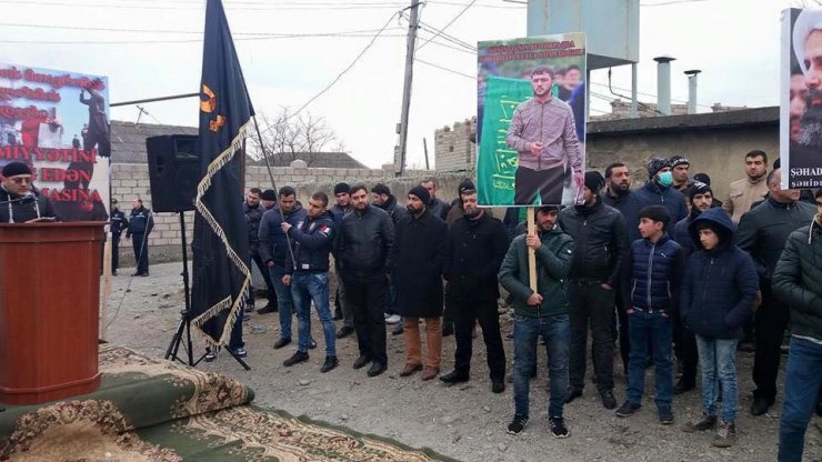 Gürcüstanda azərbaycanlılar yaşayan kənddə etiraz aksiyası keçirilib (Foto) Gürcüstanda azərbaycanlılar yaşayan kənddə etiraz aksiyası keçirilib (Foto)