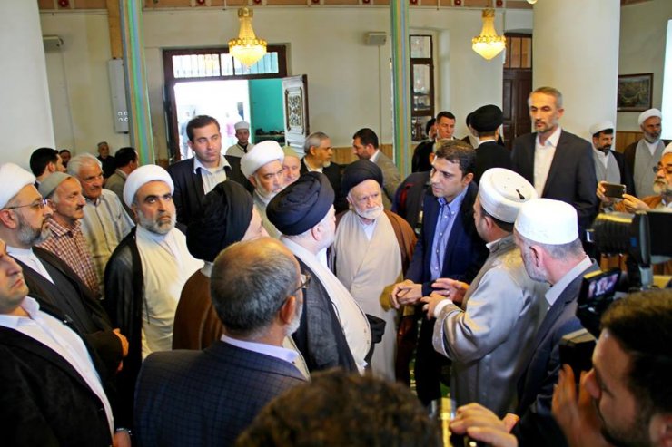 AYƏTULLAH SİSTANİNİN NÜMAYƏNDƏSİ BATUMİDƏ GÜRCÜ MÜSƏLMANLARI İLƏ GÖRÜŞDÜ (FOTO) AYƏTULLAH SİSTANİNİN NÜMAYƏNDƏSİ BATUMİDƏ GÜRCÜ MÜSƏLMANLARI İLƏ GÖRÜŞDÜ (FOTO)