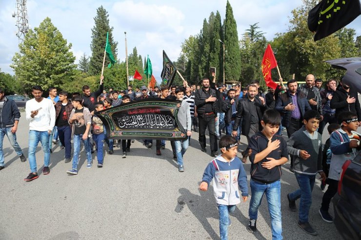 Gürcüstanın Qardabani rayonunda Aşura yürüşü təşkil olundu (Foto)