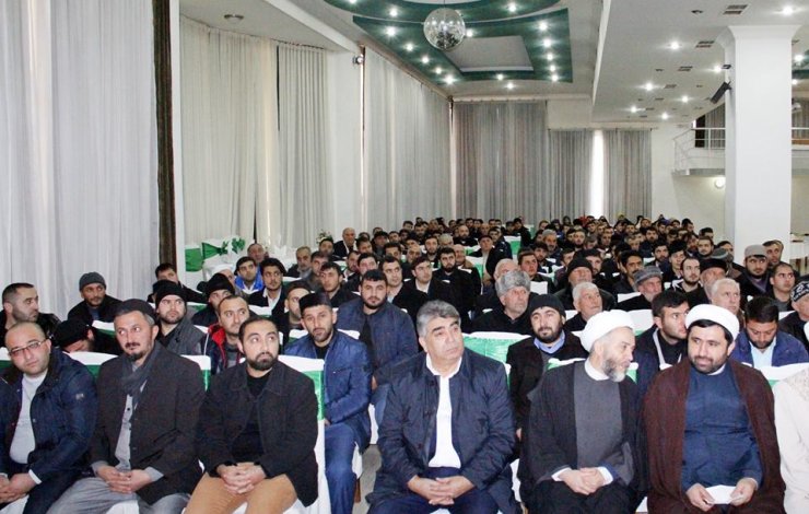 GÜRCÜSTANDA MÖVLUD VƏ VƏHDƏT BAYRAMI MÜNASİBƏTİ İLƏ TƏDBİR KEÇİRİLİB (Foto) GÜRCÜSTANDA MÖVLUD VƏ VƏHDƏT BAYRAMI MÜNASİBƏTİ İLƏ TƏDBİR KEÇİRİLİB (Foto)
