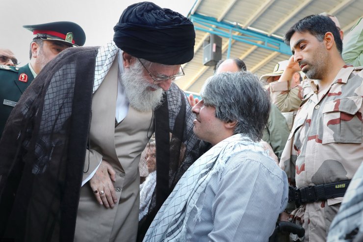 Ayətullah Xamenei: `Əgər güzəştə gedərsək, düşmən daha çox şey istəyəcək` - FOTO