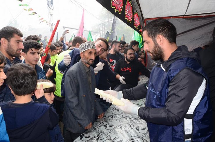 Marneuli şəhərində möhtəşəm "Tasua" yürüşü keçirildi (Foto)