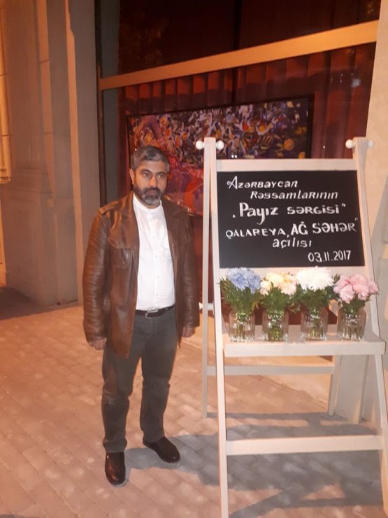 İlahiyyatcı rəssam Hacı Rizvan İsmayılın Bakıda sərgidə... (Foto)