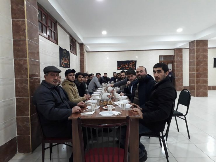 Marneuli İmam Hüseyn (ə) məscidində Hz. Zeynəbin (s.ə) təvəllüd qeyd olundu (Foto)