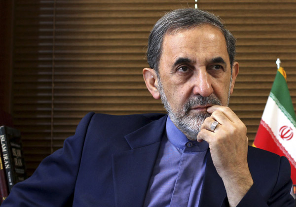 Əli Əkbər Vilayəti: “İran regionun ən güclü ölkəsidir”