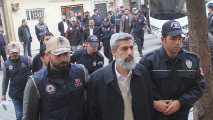 Alparslan Kuytul və tərəfdarlarının həbsdən sonrakı ilk FOTOLARI