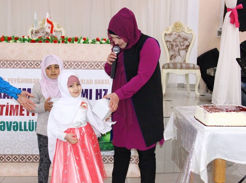 “Müsəlman Qadınlar İcması”nın təşkilatçılığı Fatimeyi Zəhranın (s.ə) mövludu münasibəti ilə tədbir keçirildi (Foto)