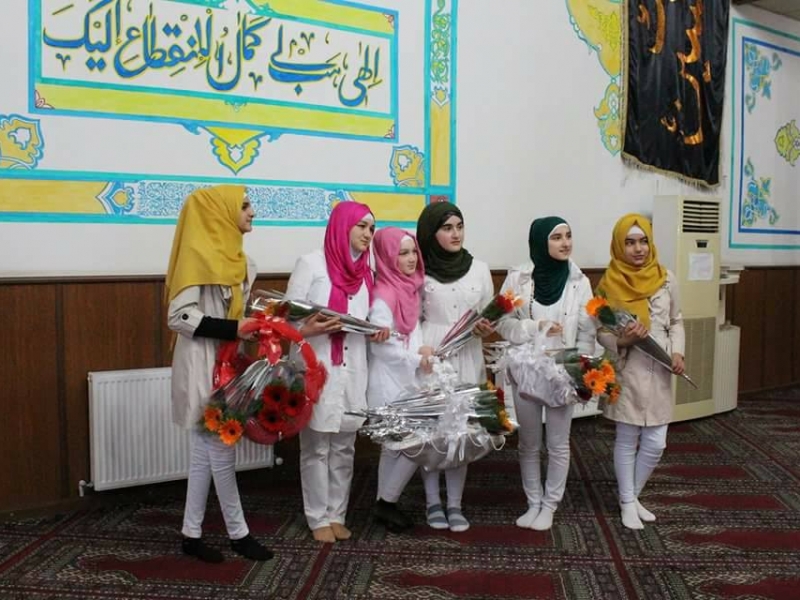 Gürcüstanda Xanım Fatimeyi Zəhranın mövlud münasibətilə maraqlı "gül aksiyası" - FOTO