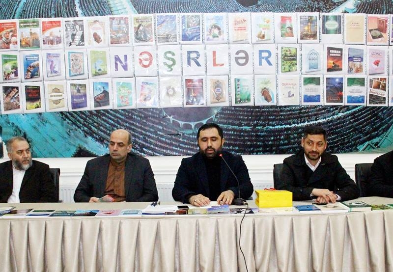 NƏŞR OLUNAN DİNİ KİTABLARIN TƏQDIMATI KEÇİRİLİB (Foto)