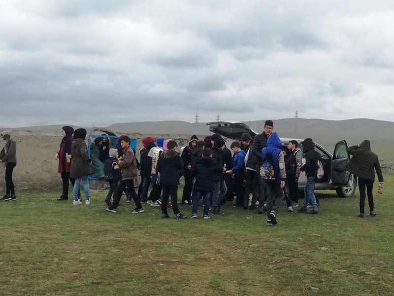 Əhli-beyt (ə) cəmiyyətinin tələbələri Həzrət Qeys ibn Sədin (r.ə) ziyarətgahında (Foto-Video)