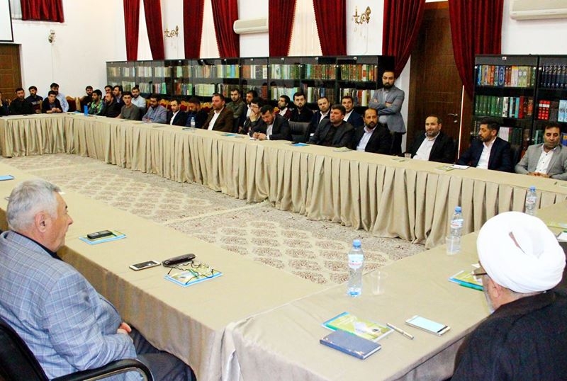 TBİLİSİDƏ “ALƏMLƏRƏ RƏHMƏT” MÖVZUSUNDA KONFRANS KEÇİRİLİB (Foto)