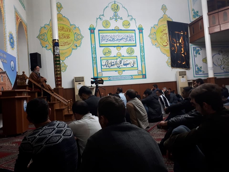 Ayətullah Hüseyn Qəzvini İmam Əli (ə) məscidində möminlərlə görüşdü (Foto)