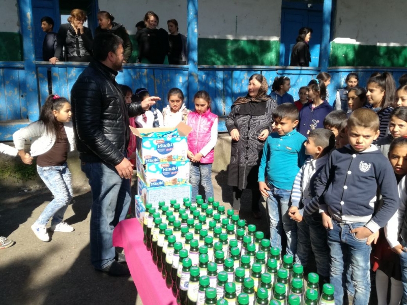 Axılımahmud kəndində su aksiyası keçirildi (Foto)