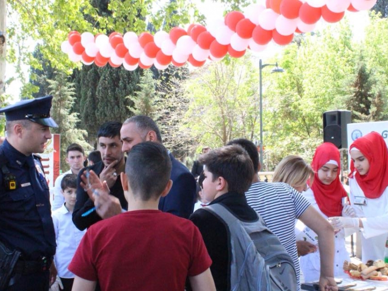 Marneuli şəhərində İmam Məhdinin (ə) təvəllüdünü ehsan paylamaqla qeyd etdilər (Foto)