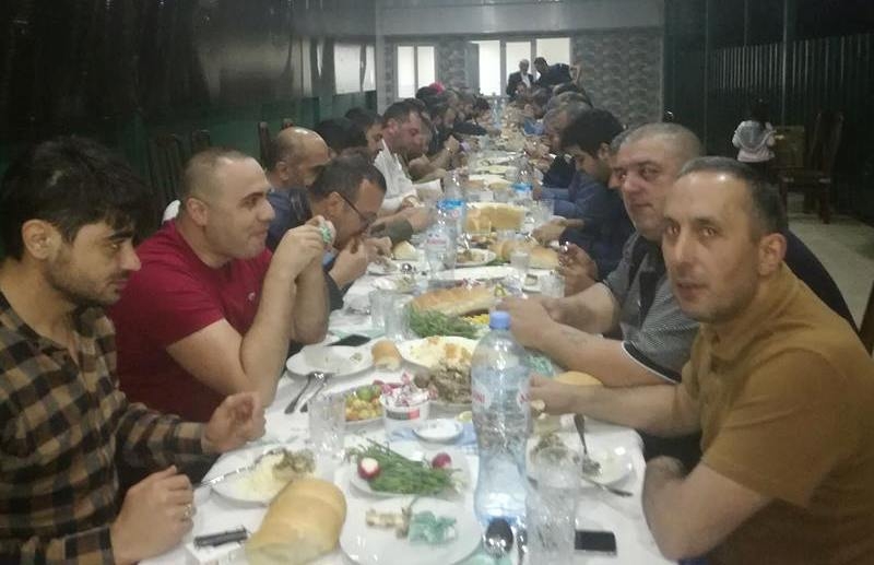 Seyidlər ziyarətgahında iftar süfrəsi təşkil olundu (Foto)