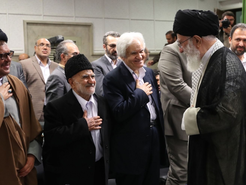 Çalışmaq lazımdır ki, şeirlərdə düşmənə qarşı mübarizə və möhkəmlənmə ifadə olunsun -FOTO