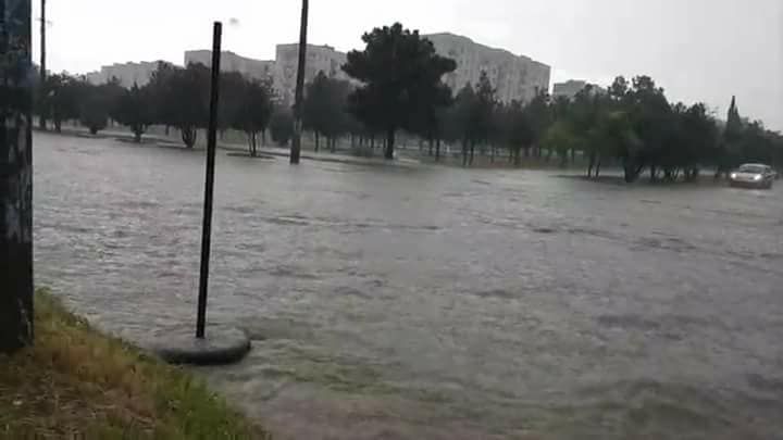 Gürcüstanda güclü leysan fəsadlar törədib - FOTO