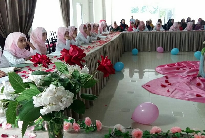 Gürcüstan Əhli-beyt (ə) cəmiyyətində Qurani-Kərimin qiraəti üzrə yarışma keçirildi (Foto)