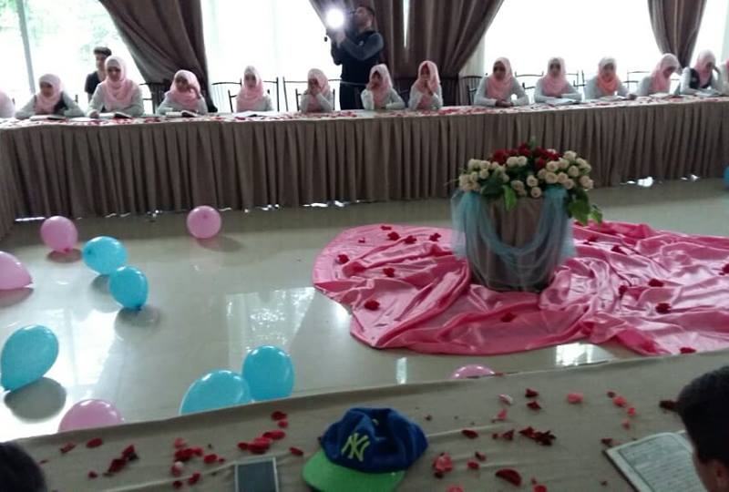 Gürcüstan Əhli-beyt (ə) cəmiyyətində Qurani-Kərimin qiraəti üzrə yarışma keçirildi (Foto)