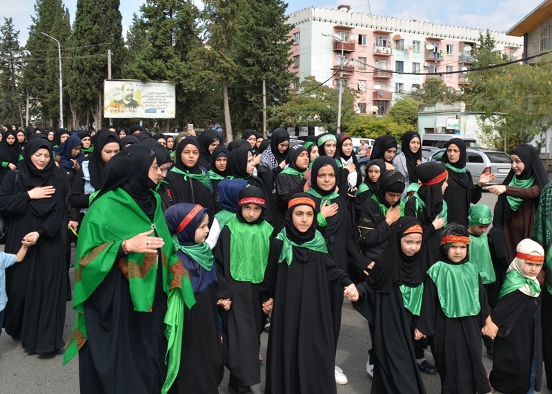 İzdihamlı "Tasua" yürüşü keçirildi (Foto)