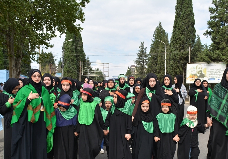 İzdihamlı "Tasua" yürüşü keçirildi (Foto)