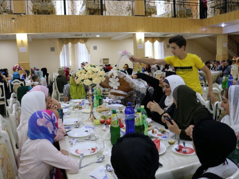 Gürcüstanda İmam Rzanın (ə) təvəllüdü münasibəti ilə möhtəşəm tədbir keçirilib (FOTO)