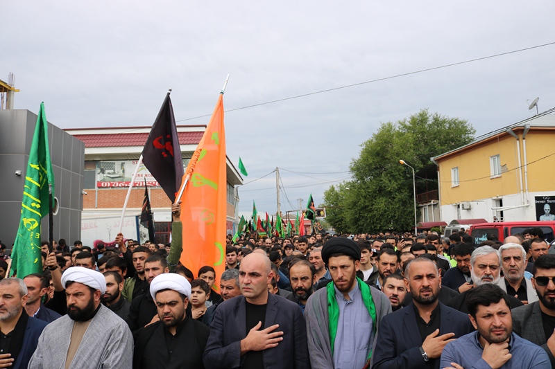 İzdihamlı "Tasua" yürüşü keçirildi (Foto)