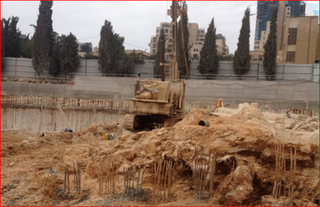  Peyğəmbərimizin (s) səhabələrinin qəbirləri üzərində itlər üçün park salınır