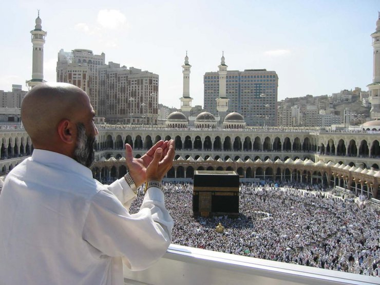 Allah niyə bəzən səsimizi eşitmir?