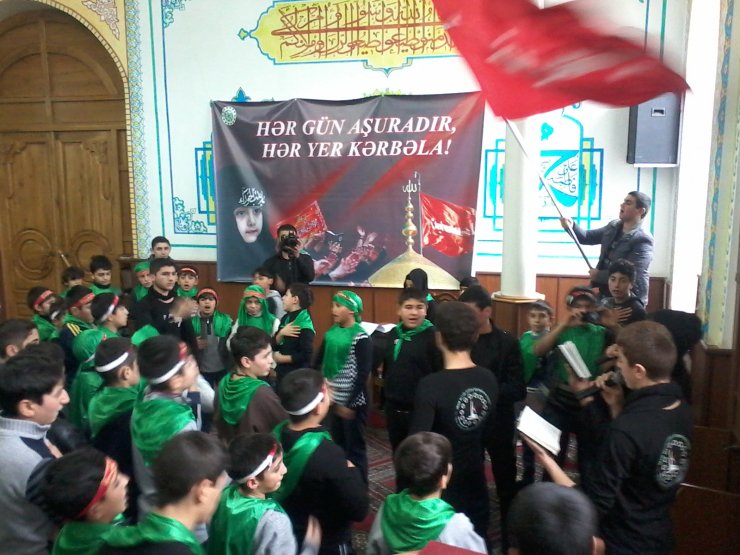 Marneuli şəhəri "Əhli beyt (ə) "dini və mədəni maarif cəmiyyətinin tələbələri "Rüqəyyənin naləsi " adlı əza məclisi qeyd etdilər.