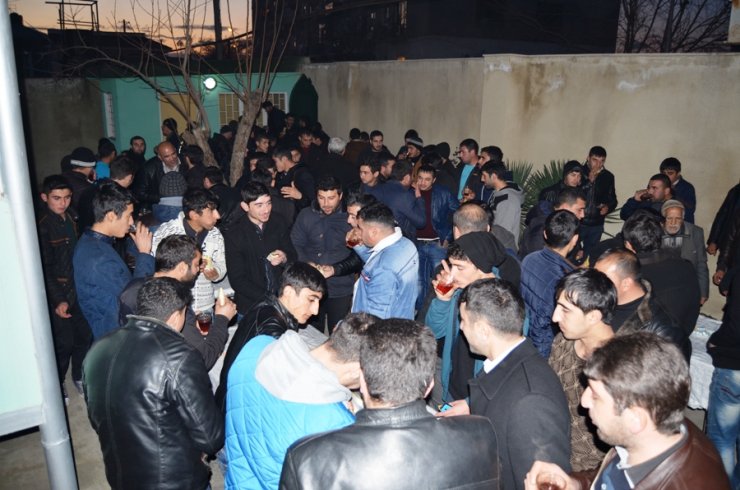 Bu gün Əhli-Beyt (ə) Cəmiyyətinin və Əhli-Beyt (ə) Aşiqləri Forumunun birgə təşkilatçılığı ilə İmam Həsən Əskərinin (ə) şəhadət mərasimini qeyd etdi.
