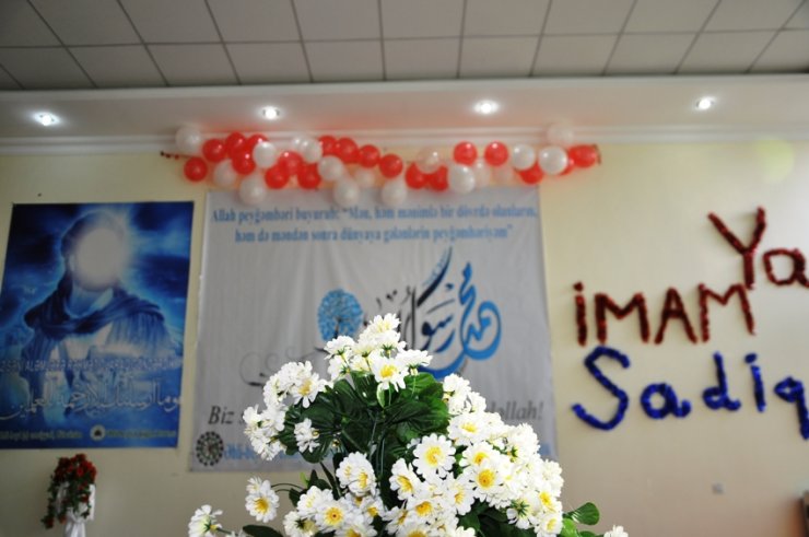 Bu gün Peyğəmbər (s) və İmam Sadiqin (ə) mübarək mövludları münasibəti ilə şeir müsabiqəsi keçirildi