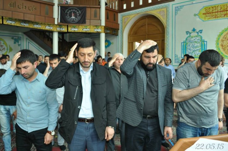 Imam Əli (ə) Məscidində növbəti cümə namazı qılındı
