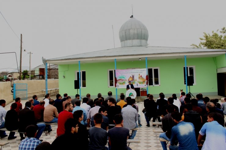Bu gün İmam Hüseyn (ə), Hz Abbas və İmam Səccadın (ə) təvəllüdləri münasibəti ilə bayram tədbiri keçirildi