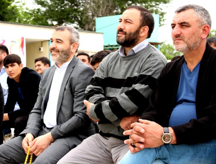 Bu gün İmam Hüseyn (ə), Hz Abbas və İmam Səccadın (ə) təvəllüdləri münasibəti ilə bayram tədbiri keçirildi